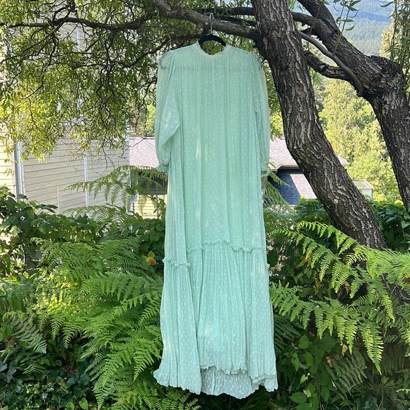 Zara Dresses & Skirts - Beautiful mint green maxi by Zara